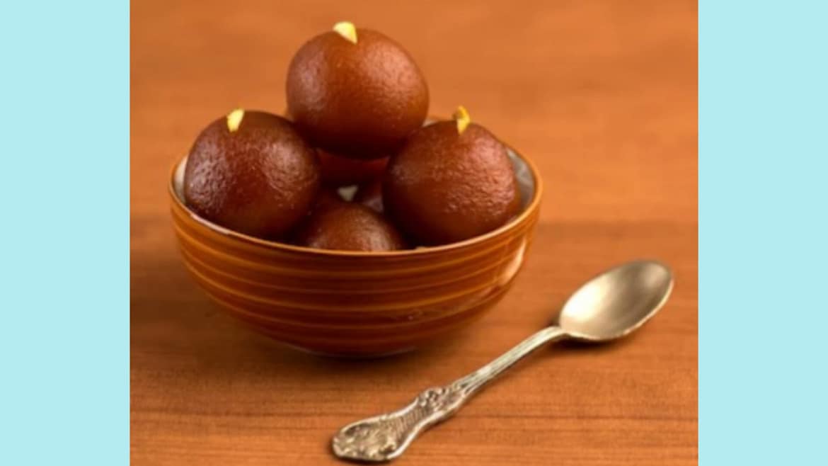 gulab jamun is ready to serve